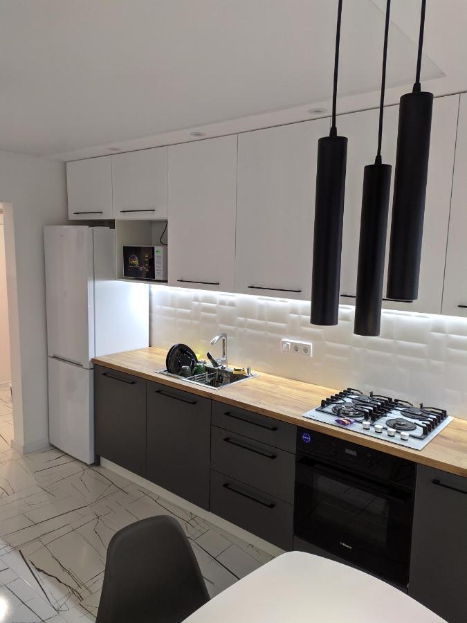 Apartment Cozy 75 In Center - 2х кімнатна в центрі кропивницького Kropyvnytskyi